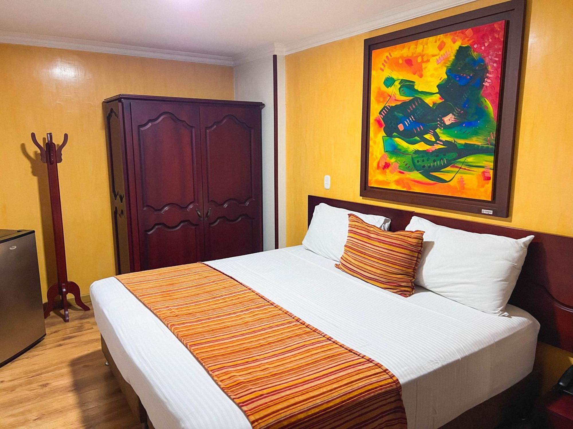 Hotel Luxor Pereira Zewnętrze zdjęcie