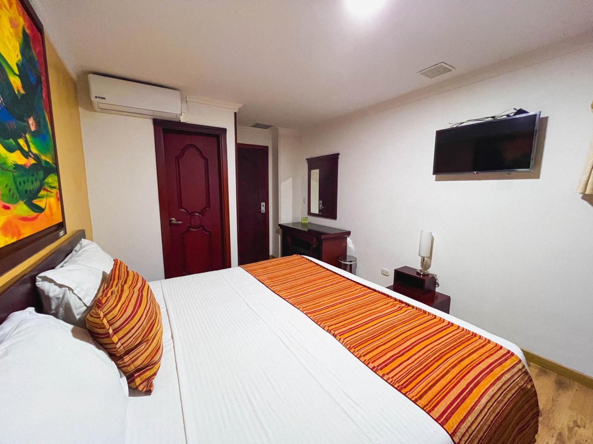Hotel Luxor Pereira Zewnętrze zdjęcie