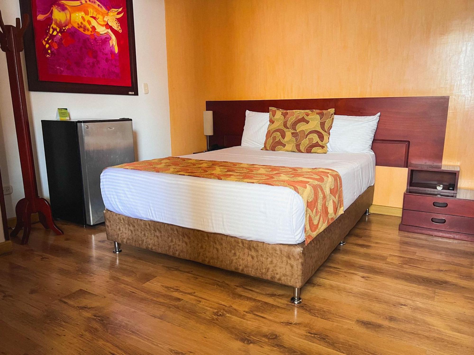 Hotel Luxor Pereira Zewnętrze zdjęcie